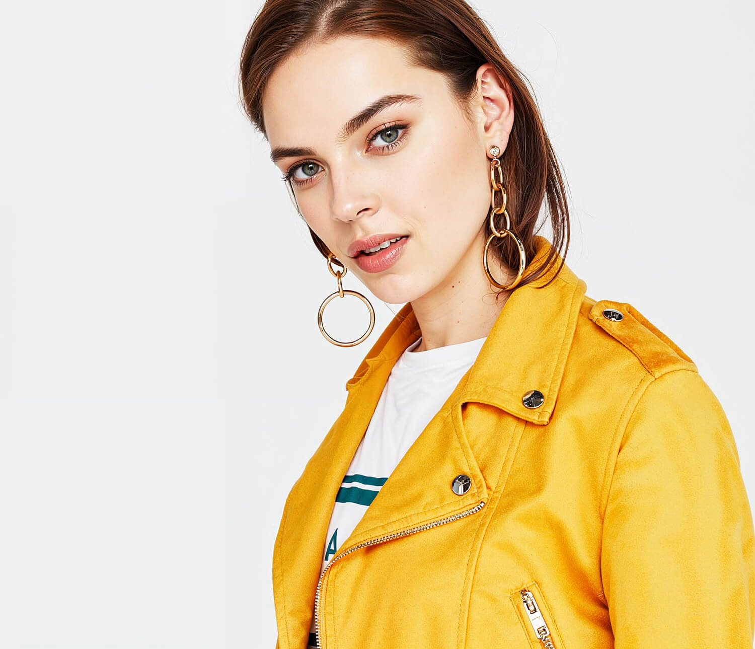 Timeless Wardrobe Essentials: 7 Pieces That Never Go Out of Style